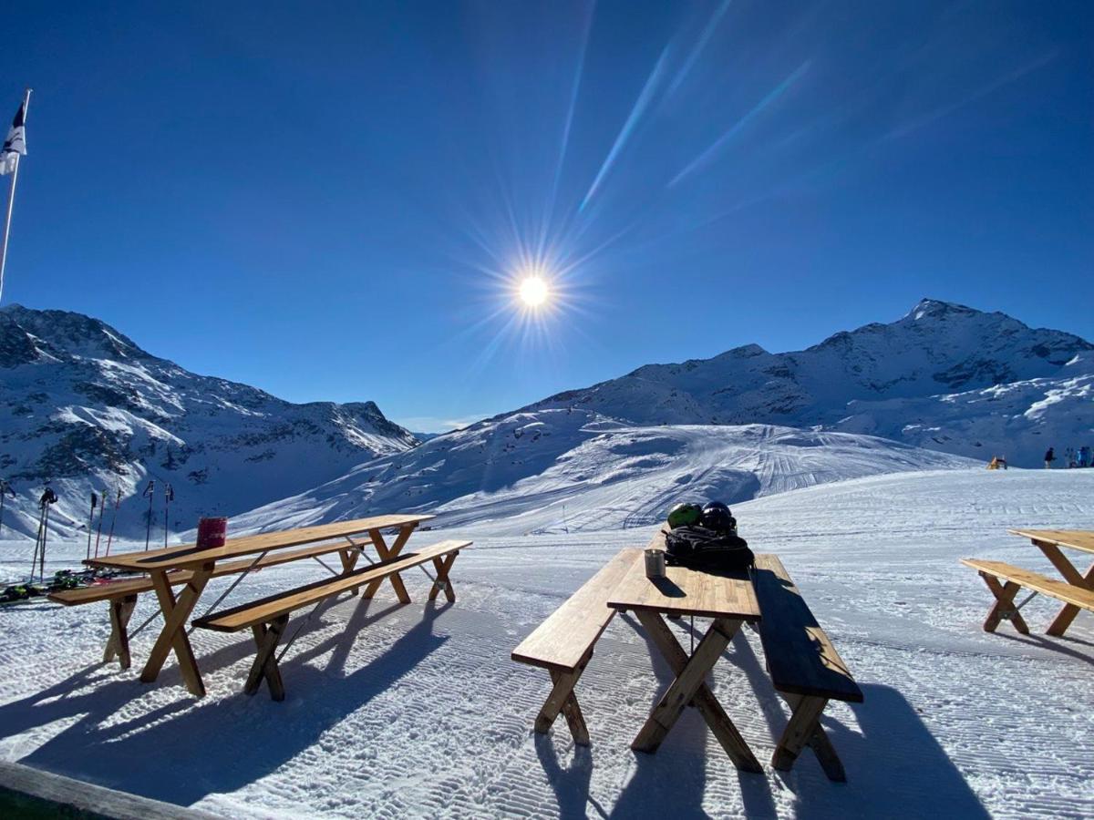 Hotel Piz Tambo Splügen Exteriör bild
