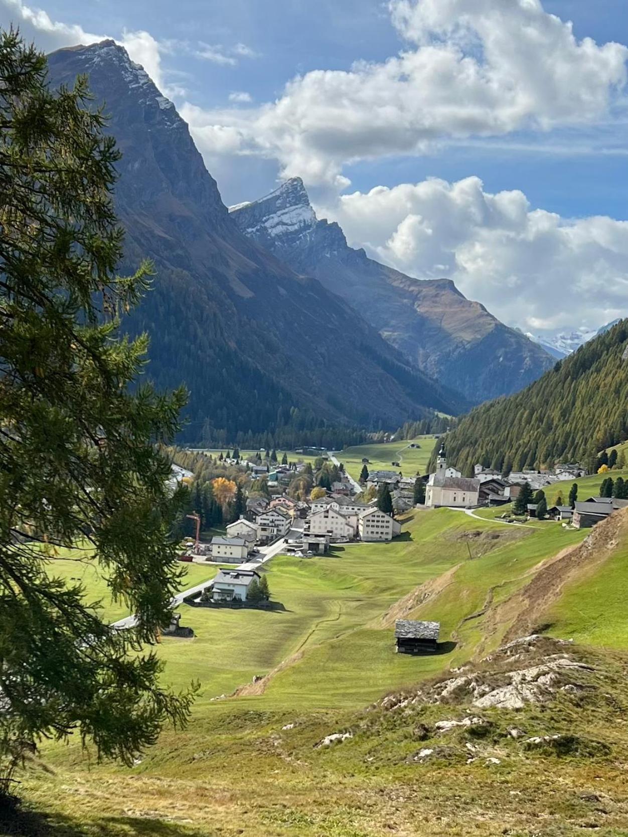 Hotel Piz Tambo Splügen Exteriör bild