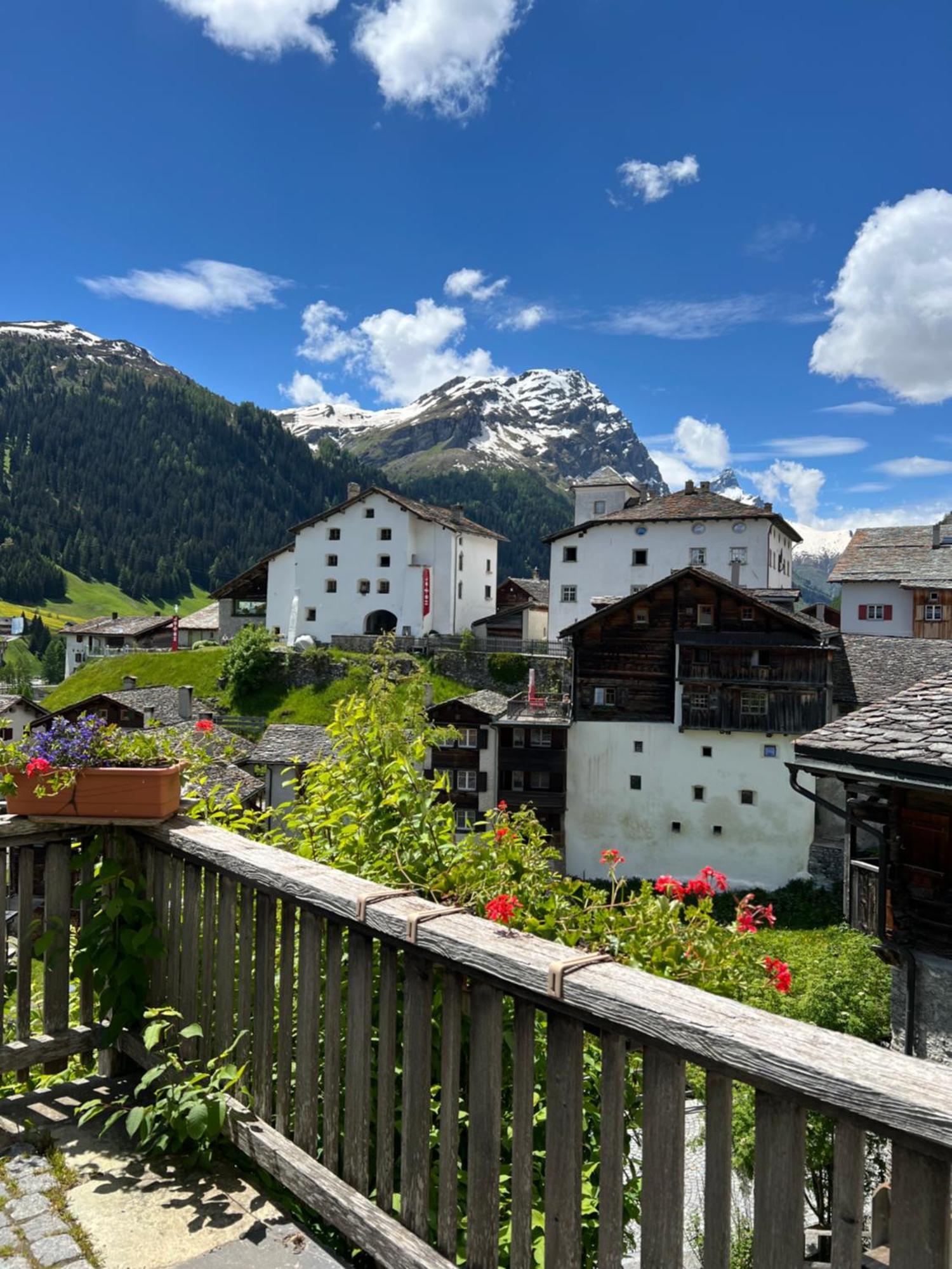 Hotel Piz Tambo Splügen Exteriör bild