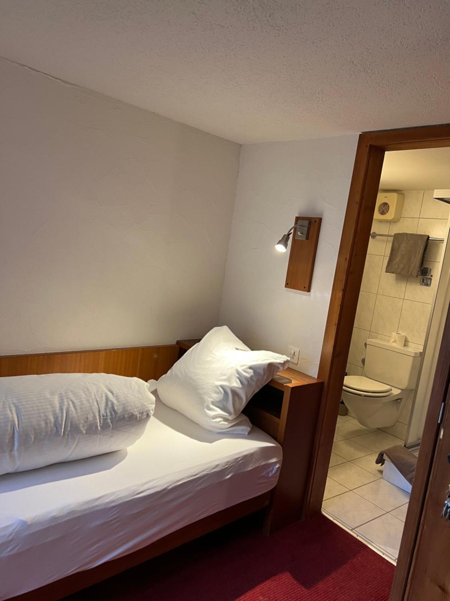 Hotel Piz Tambo Splügen Exteriör bild